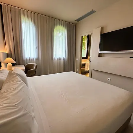 Les Clarisses Boutique 4*